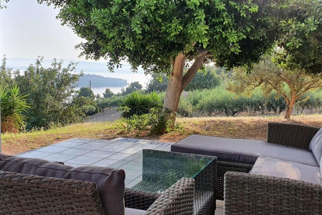 με υπέροχη θέα Kounoupi Apartment Porto Heli